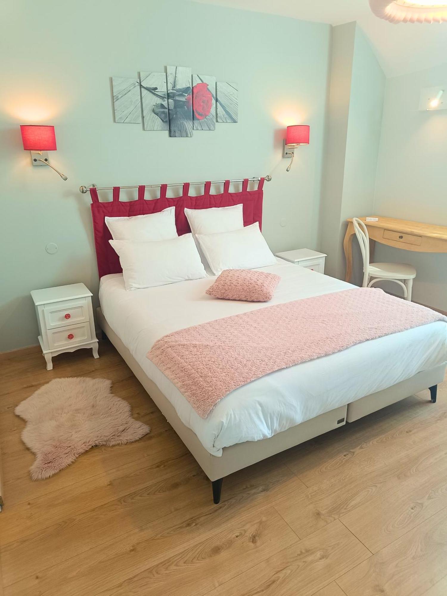 Chambre D'Hotes Le Domaine Des Hirondelles Champcenest Ngoại thất bức ảnh